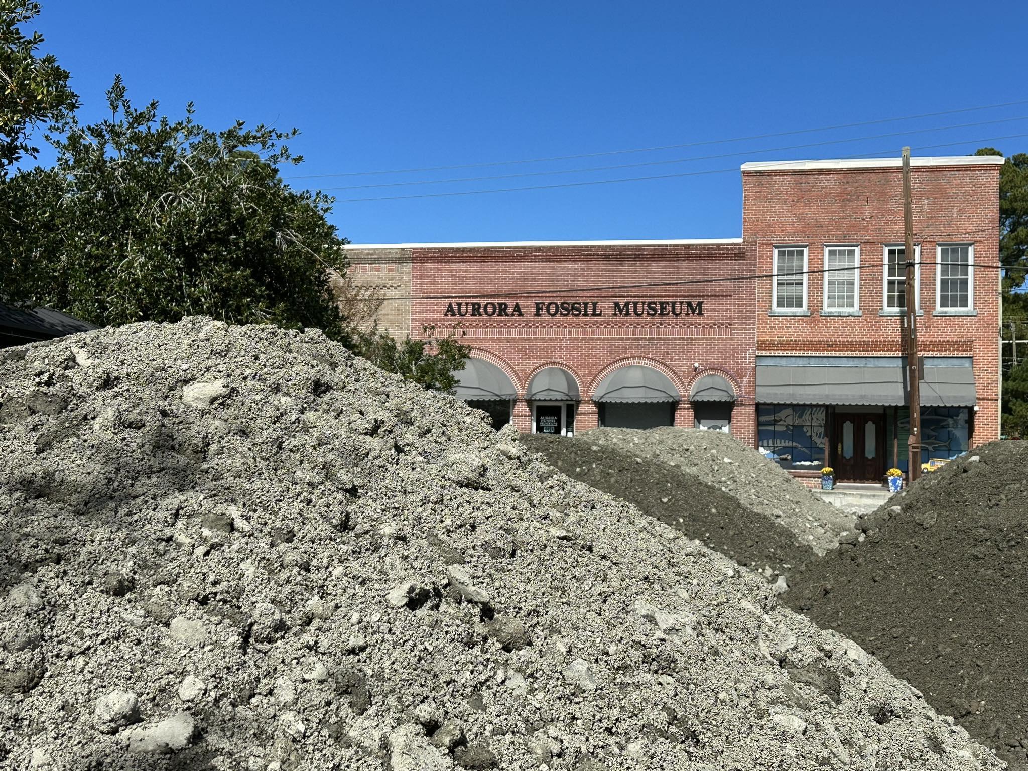 Aurora Fossil Museum Fossil Park Guide